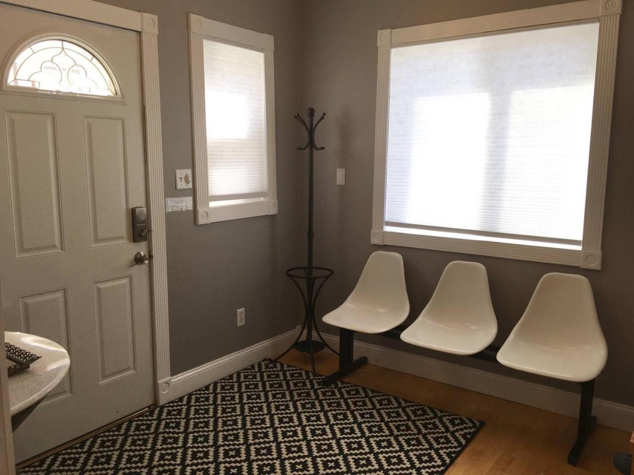 ~*30Min To Downtown*~ The Cosmopolitan Villa Boston Bagian luar foto